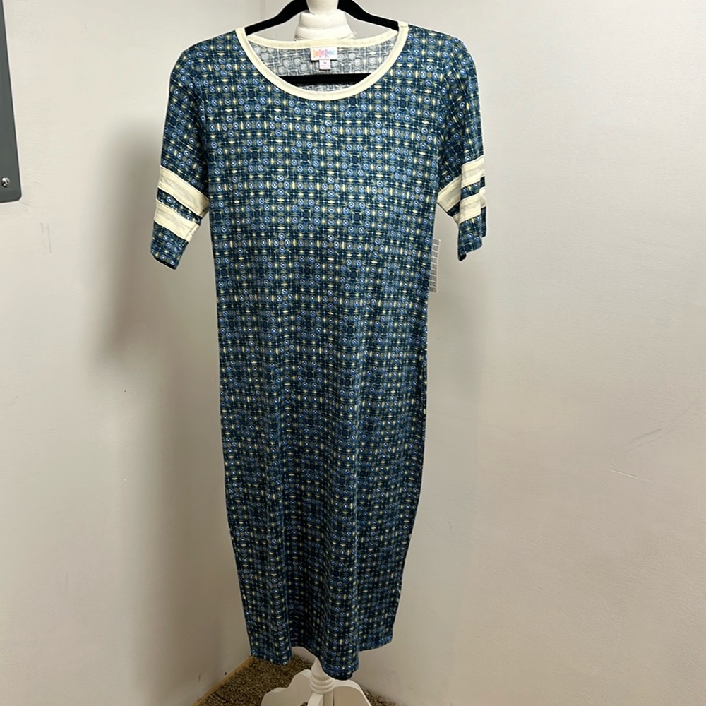LuLaRoe Julia straight fitted dress